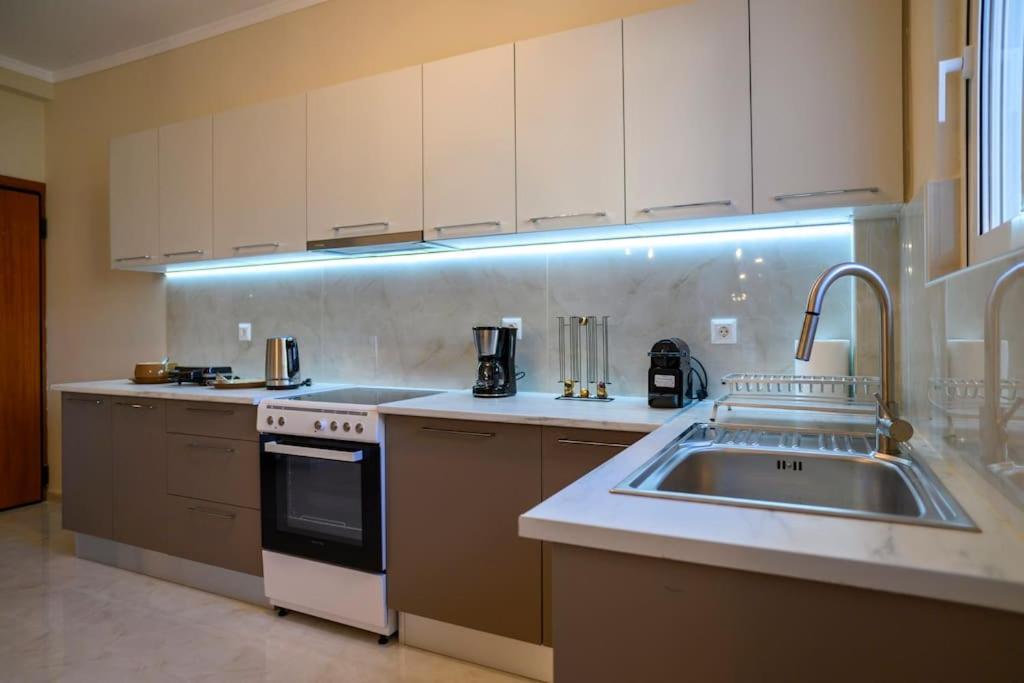 Luxury Modern 2 Bed Elegance * 雅典